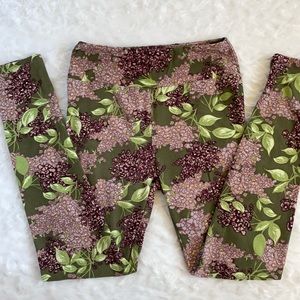 LuLaRoe leggings one size OS hydrangeas green